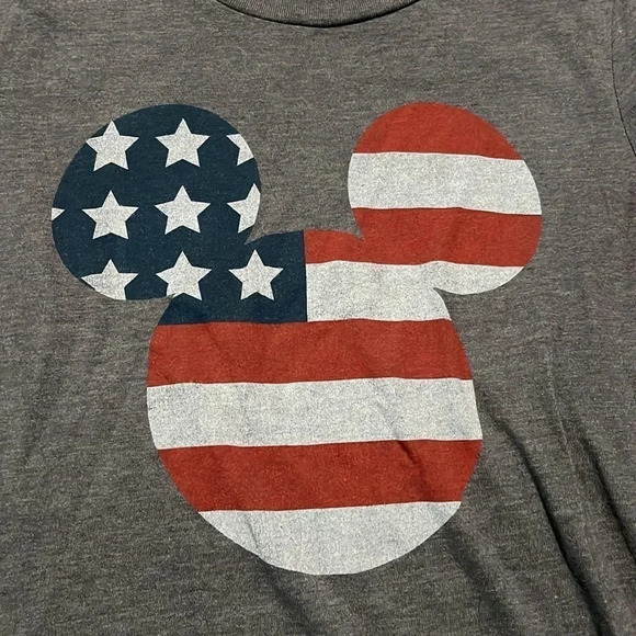 Old Navy X Disney Shirt Size Large - Picture 4 of 9